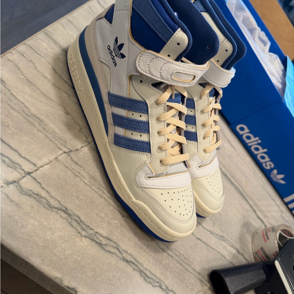 Adidas forum 84 high Men's Cream and Blue High-Top Sneakers